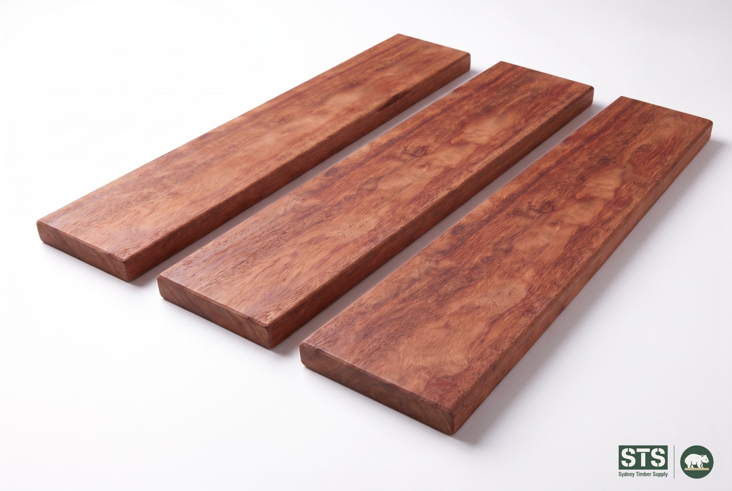 Forest Red Gum 135 x 19mm hardwood decking - product photography