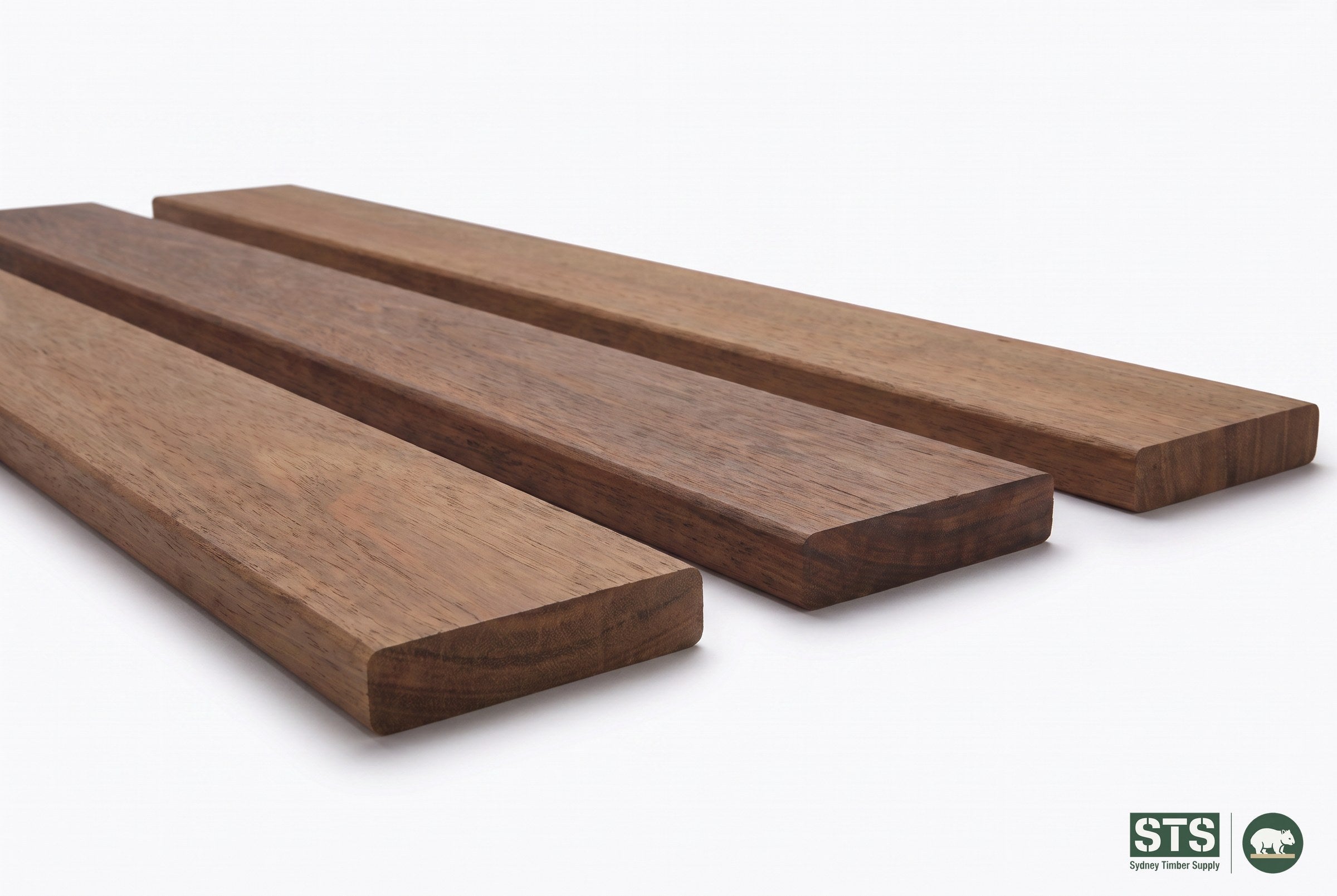 Grey Ironbark 86 x 19mm hardwood decking - product photography